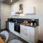 Wi-fi - Netflix - Spacieux - Centre-ville - Casa Serenia Apartament *